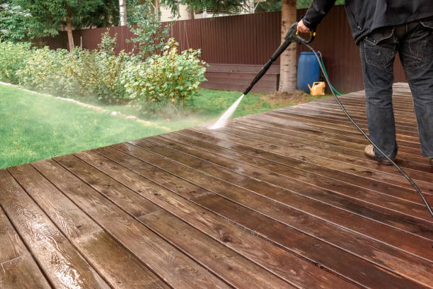 Professional  Pressure Washing Services in Carrington, ND